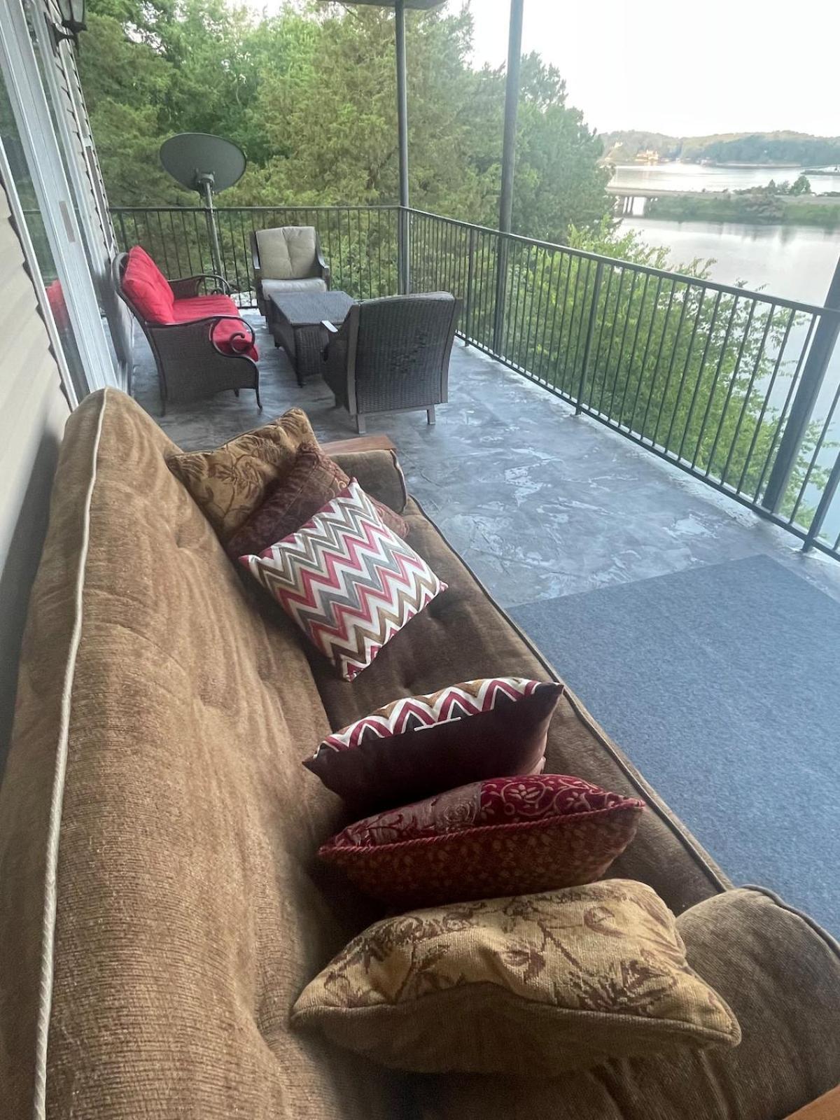 Brooklynn'S Bay, Elegant Lakefront Condo Retreat ホット・スプリングス エクステリア 写真