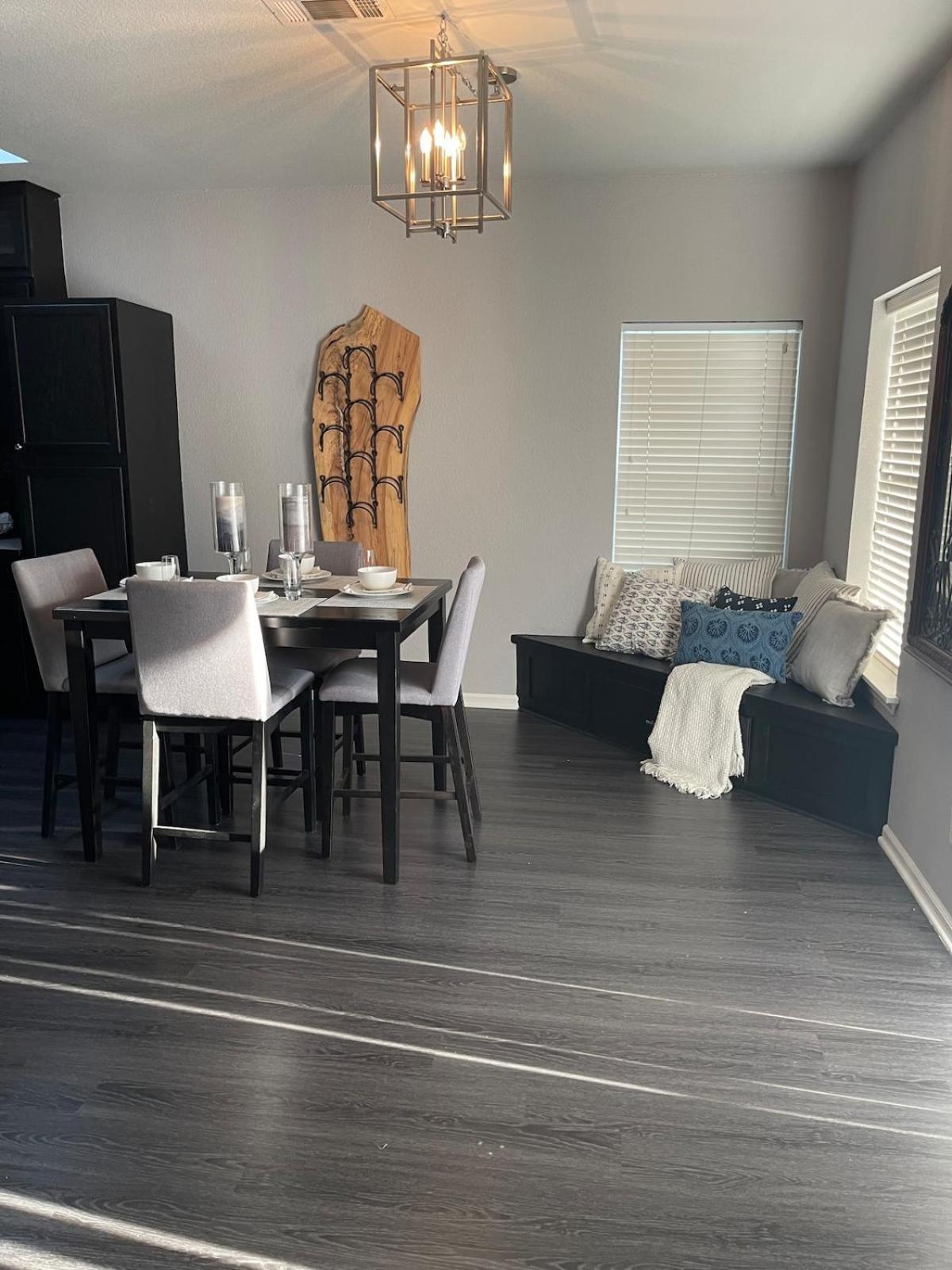 Brooklynn'S Bay, Elegant Lakefront Condo Retreat ホット・スプリングス エクステリア 写真