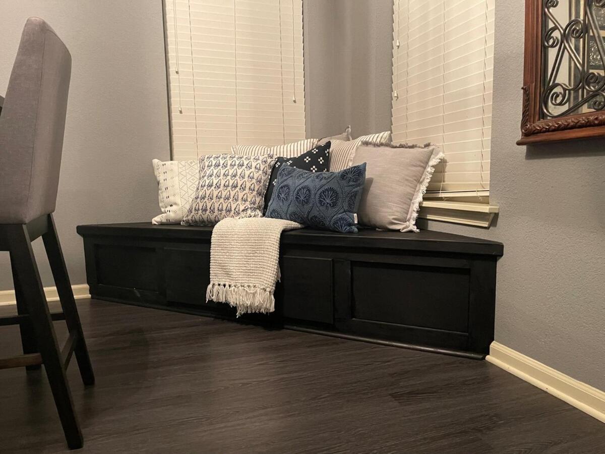 Brooklynn'S Bay, Elegant Lakefront Condo Retreat ホット・スプリングス エクステリア 写真