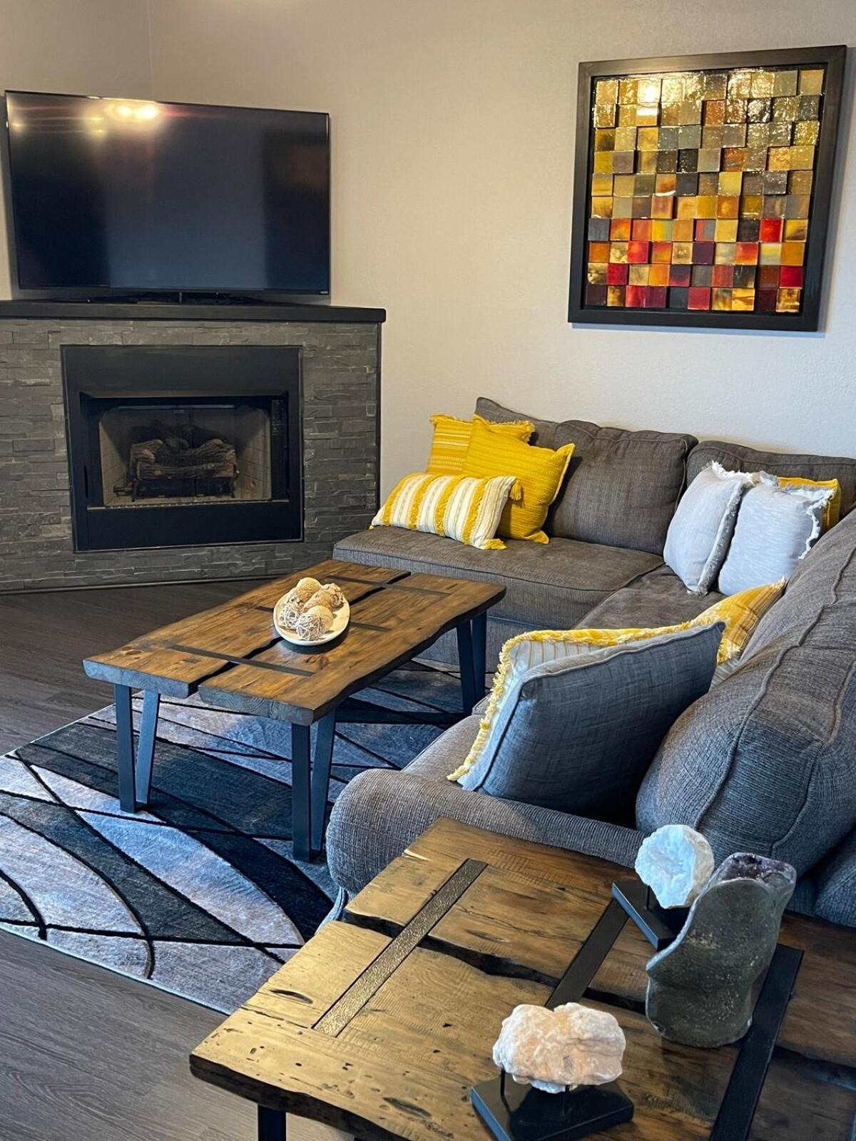 Brooklynn'S Bay, Elegant Lakefront Condo Retreat ホット・スプリングス エクステリア 写真