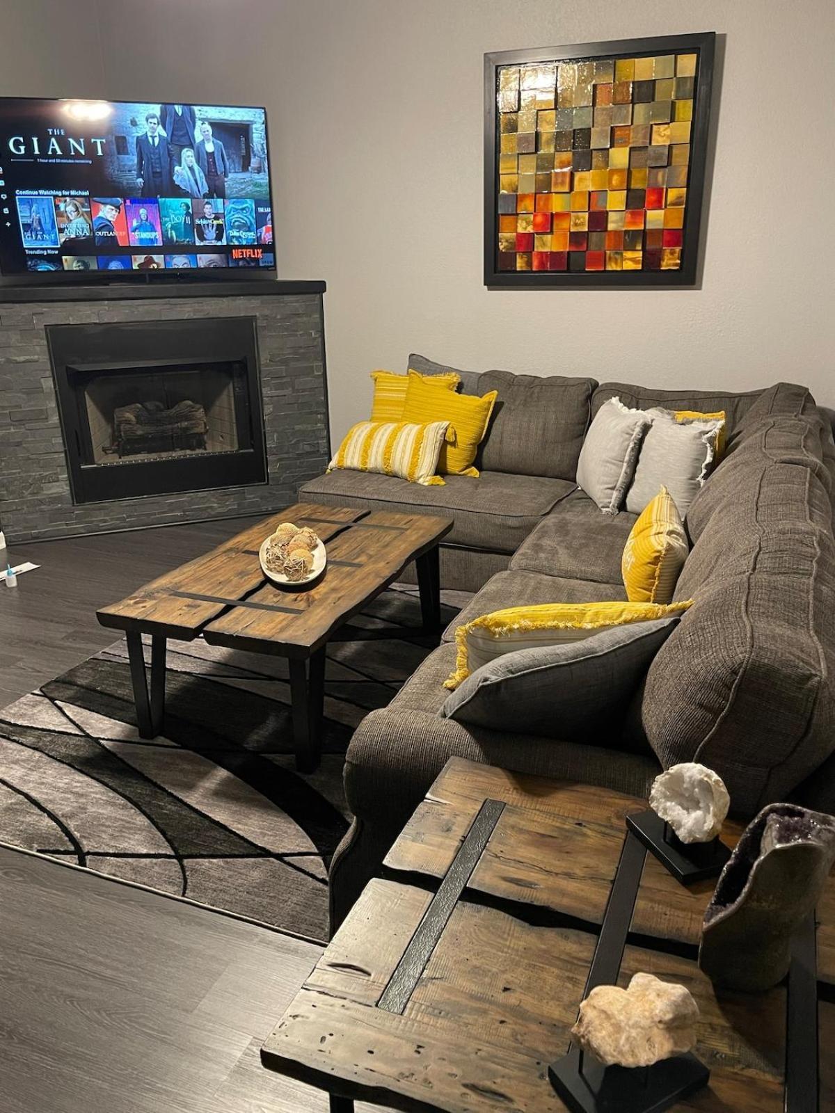 Brooklynn'S Bay, Elegant Lakefront Condo Retreat ホット・スプリングス エクステリア 写真